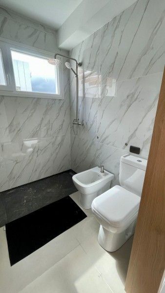 Casa a estrenar en complejo 