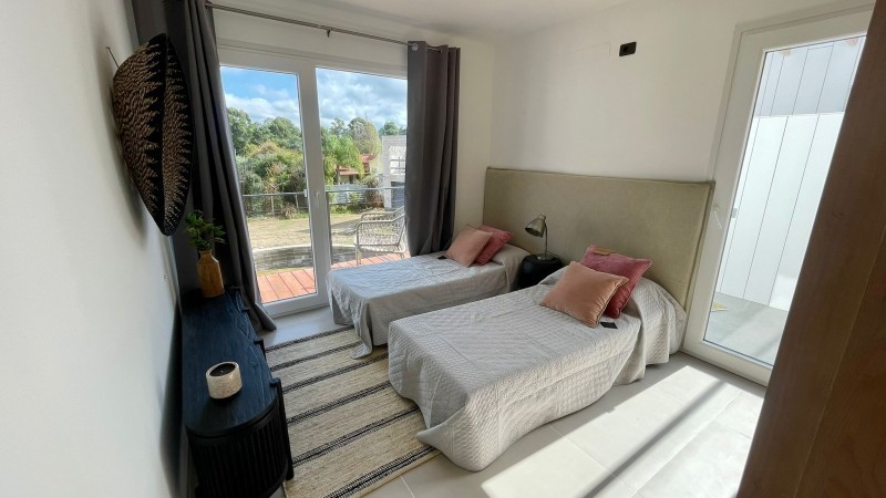Casa a estrenar en complejo 