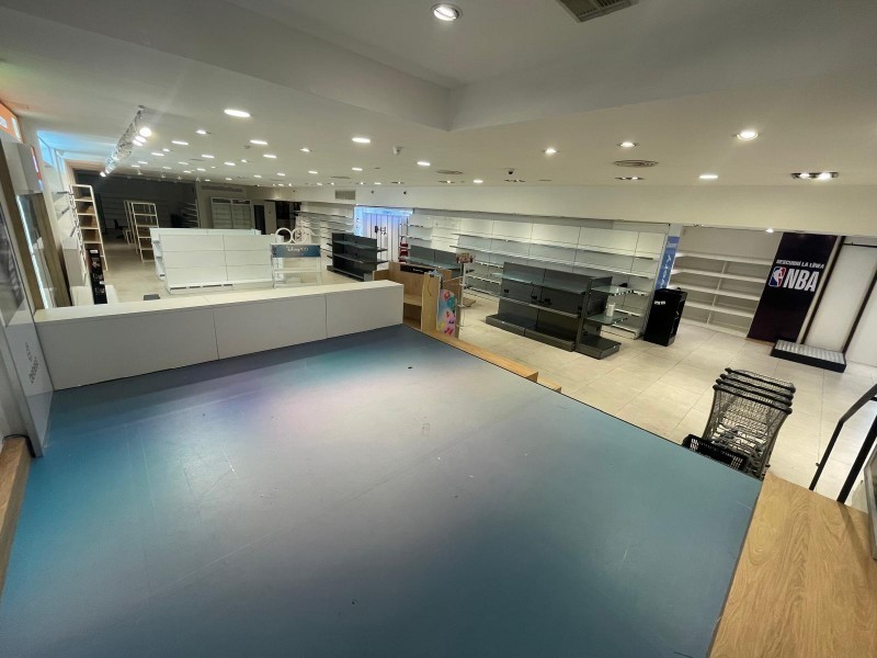 ALQUILER LOCAL COMERCIAL EN CENTRO - ALQUILER $ 195.000