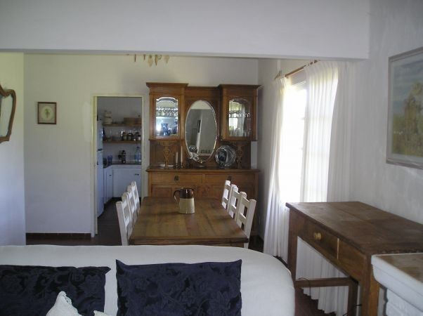 Chalet en alquiler con estilo Colonial a pasitos de todo sobre La Barra.