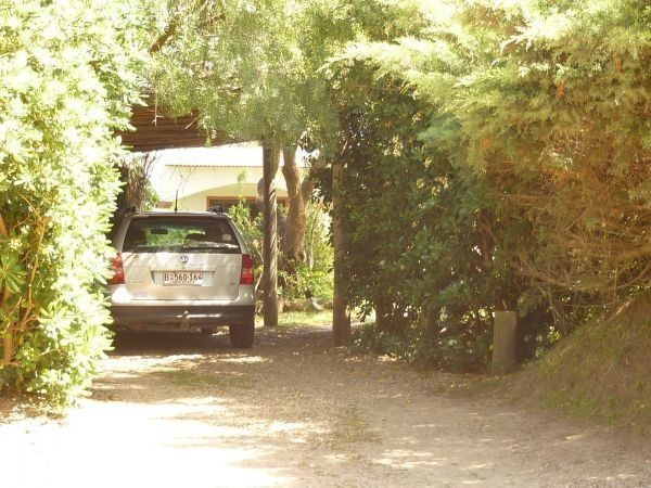 Chalet en alquiler con estilo Colonial a pasitos de todo sobre La Barra.