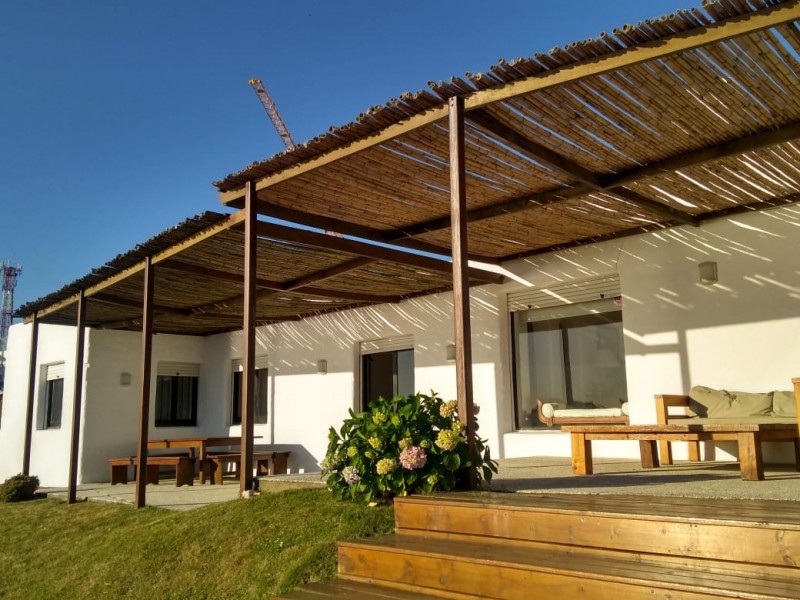 Casa en alquiler sobre la playa en La Posta del Cangrejo
