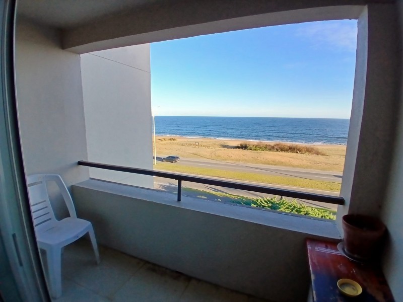 Penhouse en Edificio Sagitario primera línea al mar 