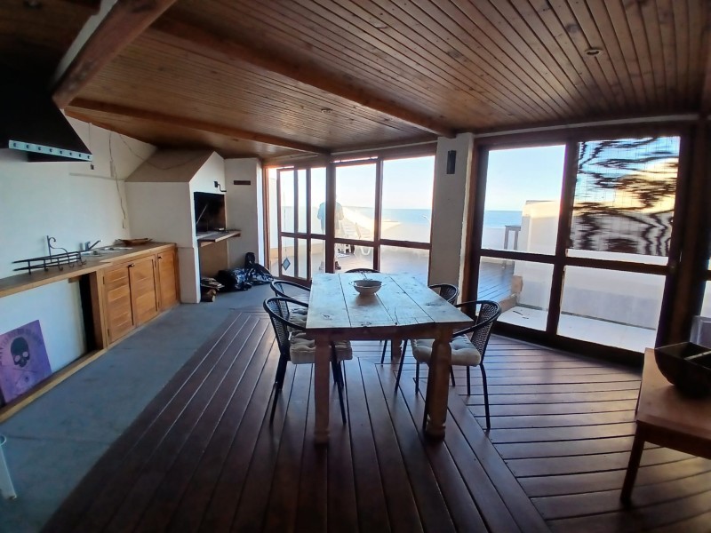 Penhouse en Edificio Sagitario primera línea al mar 
