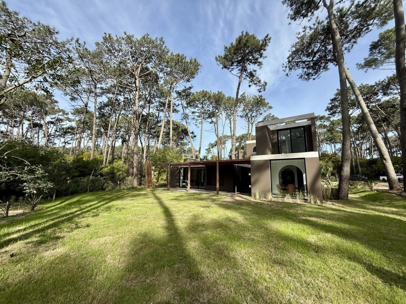 Casa en La Reserva de montoya en alquiler y venta