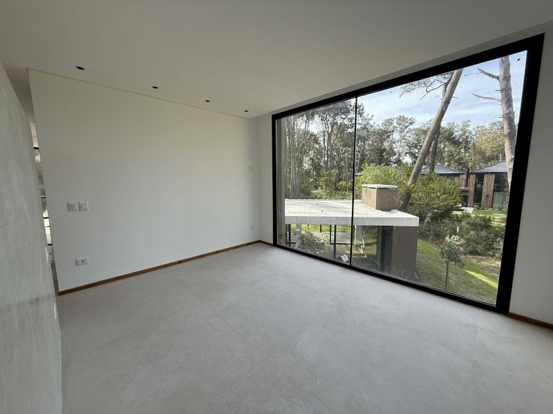 Casa en La Reserva de montoya en alquiler y venta