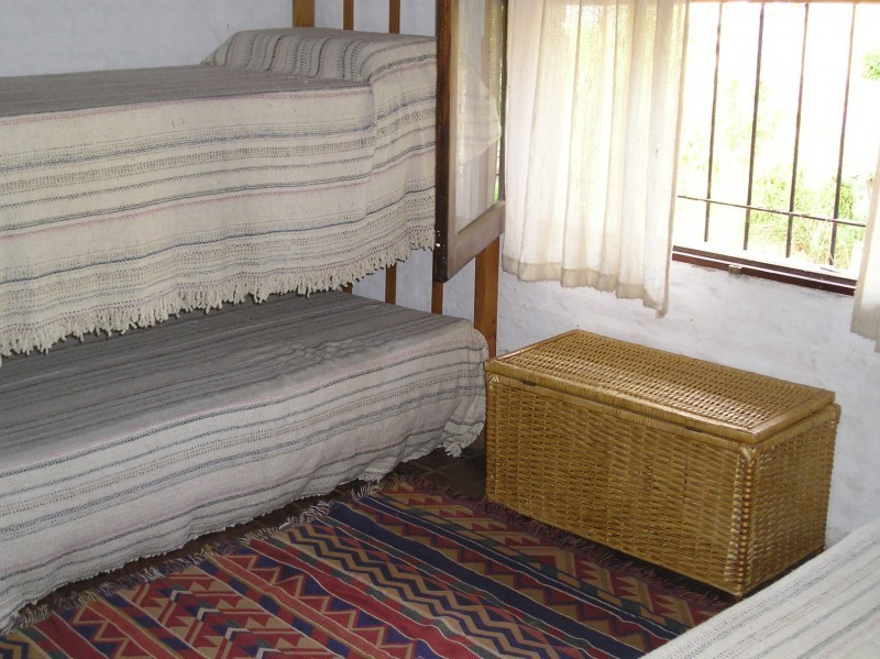 Chalet clásico en alquiler y venta  muy cómodo y fresco sobre La Barra.