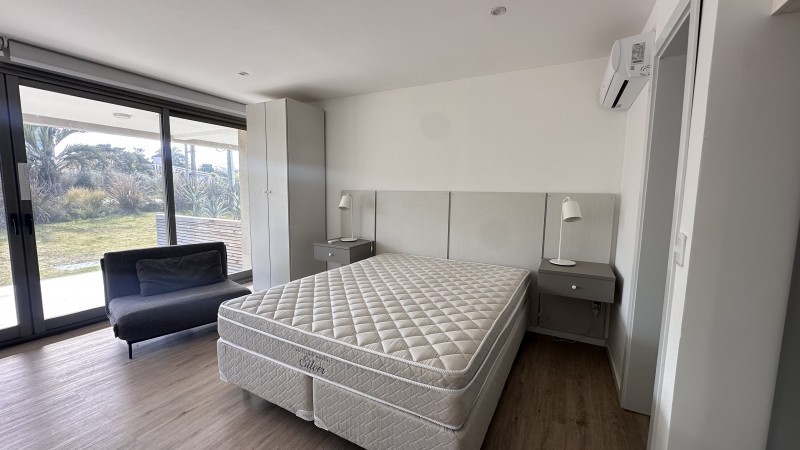 Venta de monoambiente en Punta Ballena 