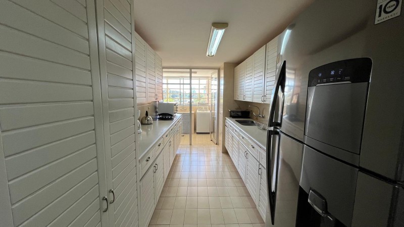 Departamento en venta en edificio primera línea