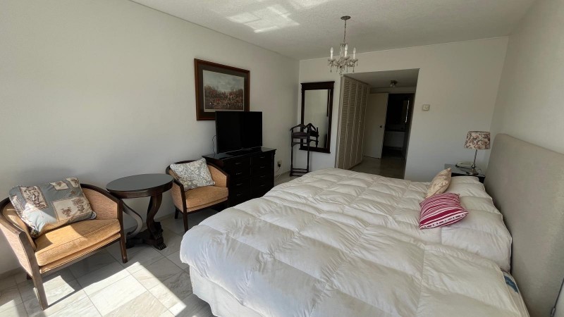 Departamento en venta en edificio primera línea