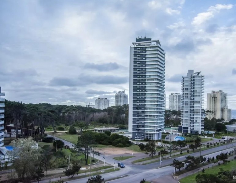 lindo dpto en Ocean Drive con todos los amenities 