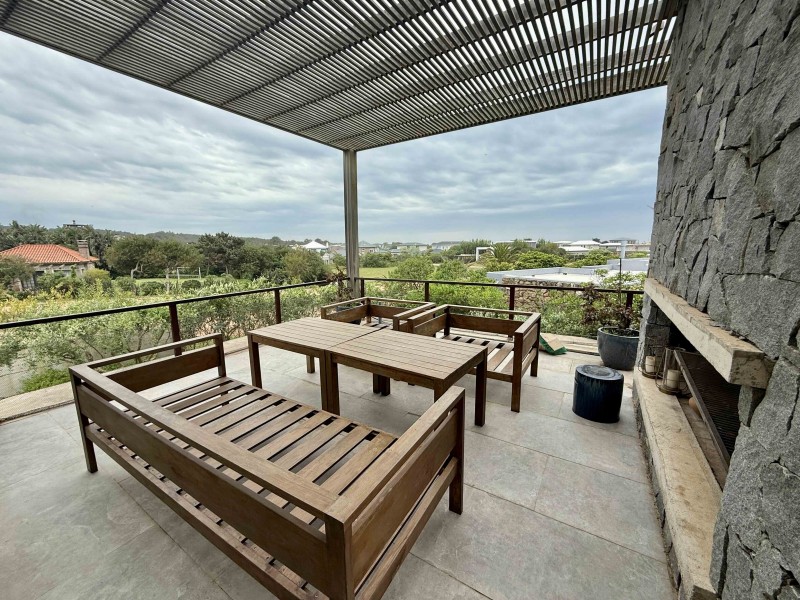 Propiedad en Club del Mar, Jose Ignacio Casa en Club de Mar en alquiler