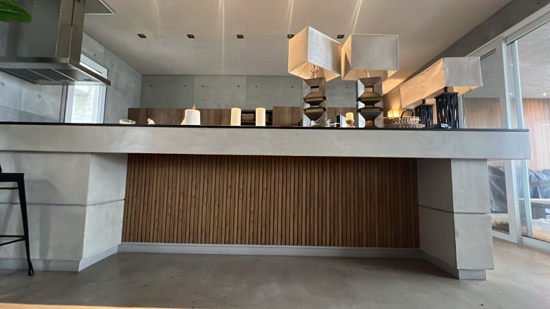 Espectacular casa en Laguna Escondida sobre la laguna