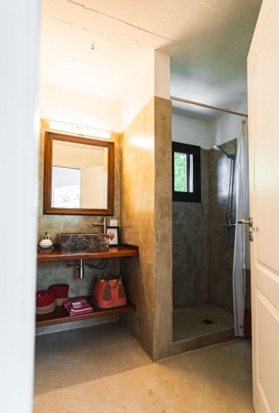 Propiedad en Montoya, La Barra Casa en alquiler en Montoya con vista al mar