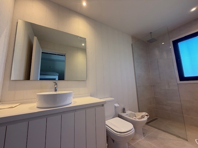 Casa de 4 suites en Puerto Quetzal