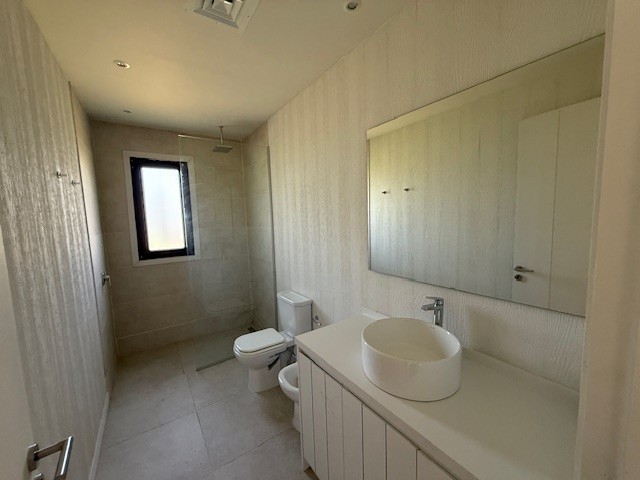 Casa de 4 suites en Puerto Quetzal