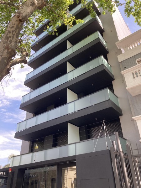 ALQUILER departamento en 8 de octubre