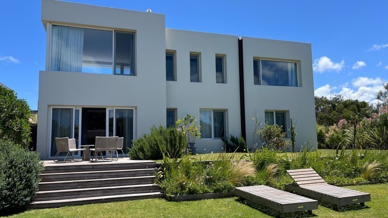 Exclusiva casa en alquiler en Club del Mar