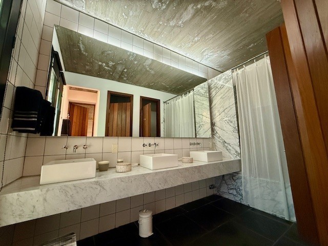 Espectacular chacra en Jose Ignacio con cancha de tenis