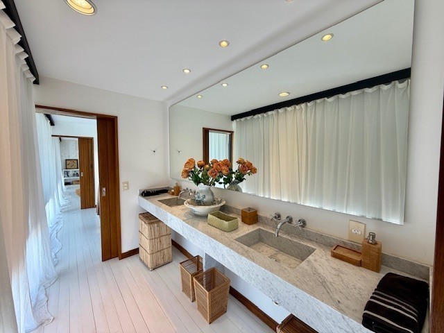 Espectacular chacra en Jose Ignacio con cancha de tenis