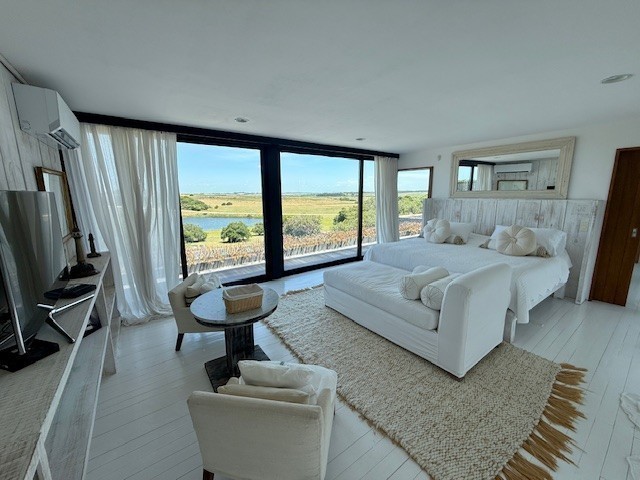 Espectacular chacra en Jose Ignacio con cancha de tenis