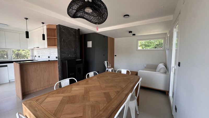 Casa a estrenar en complejo