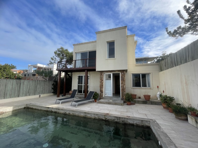 Excelente casa en lo mejor de Montoya, La Barra.