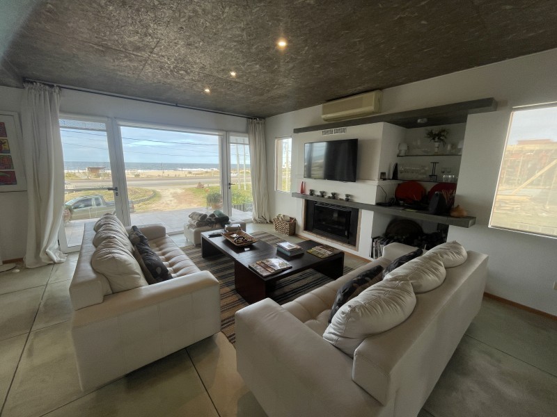 Excelente casa en lo mejor de Montoya, La Barra.