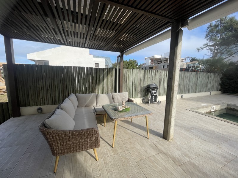 Excelente casa en lo mejor de Montoya, La Barra.