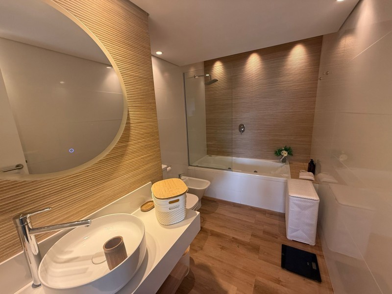 Departamento en alquiler con tres dormitorios en suite