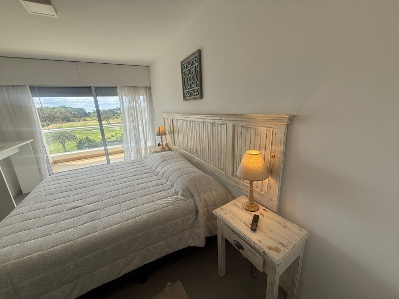 Departamento en alquiler con tres dormitorios en suite