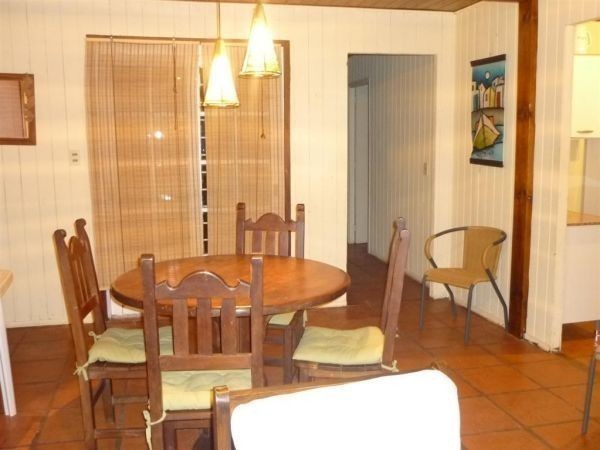 Bonito chalet en alquiler sobre el bosque de Montoya, La Barra.