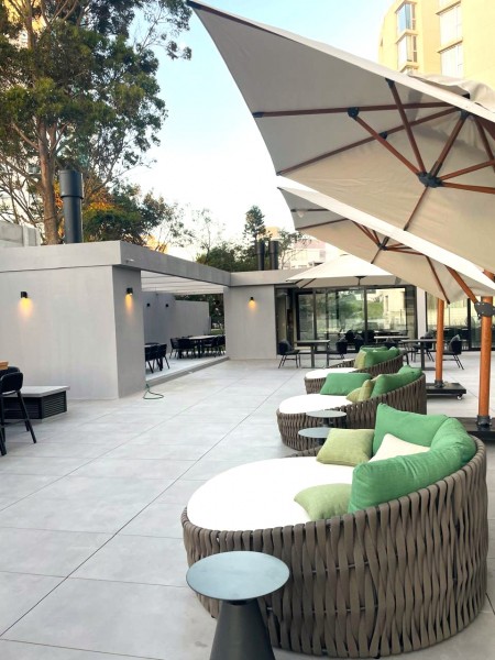 Moderno y cómodo dpto a estrenar en edificio Manglar Brava