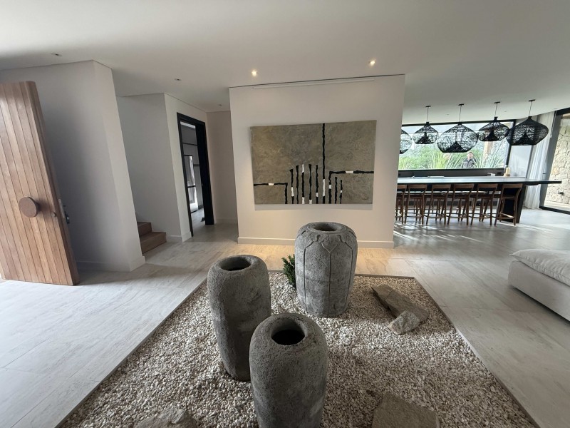 Casa en venta y alquiler en Barrio Privado La Barra