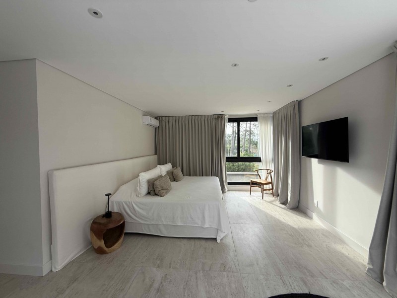 Casa en venta y alquiler en Barrio Privado La Barra