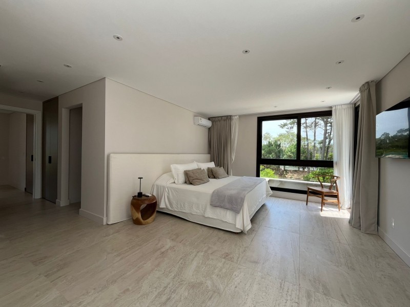 Casa en venta y alquiler en Barrio Privado La Barra