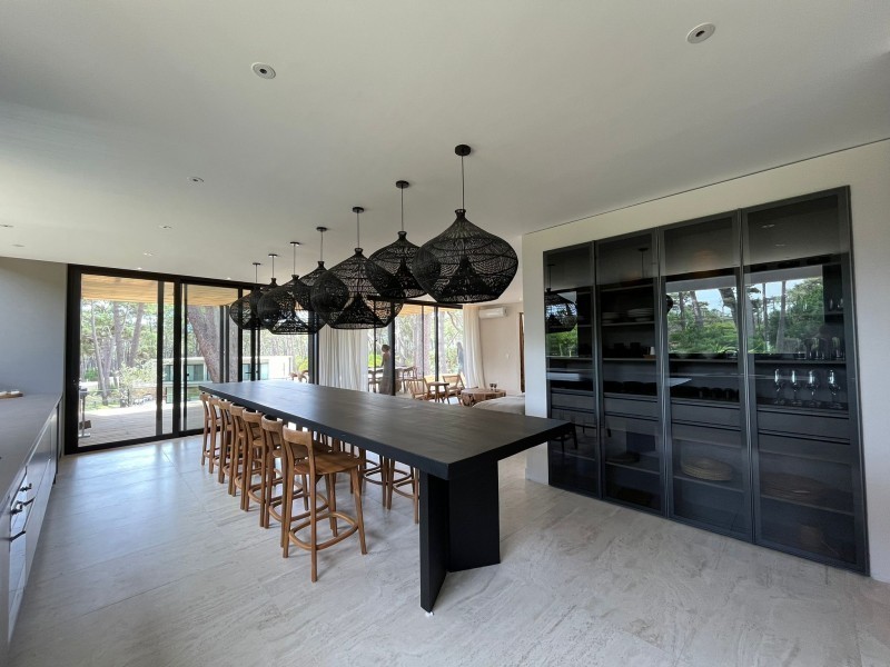 Casa en venta y alquiler en Barrio Privado La Barra