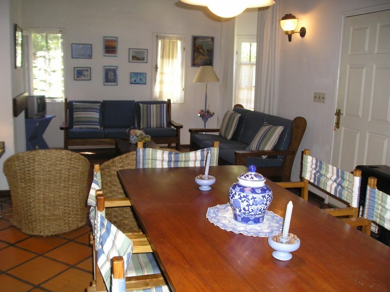Simpático chalet en alquiler en el centro de La Barra, cerquita de todo