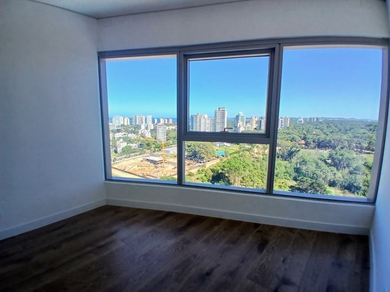 Departamento en Trump, Venta ,Brava,Punta del Este