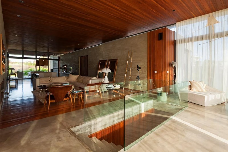 Ici Et La, Arquitectura y Mar