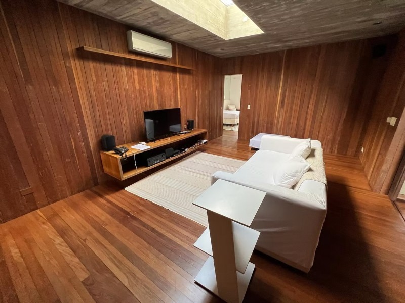 Ici Et La, Arquitectura y Mar