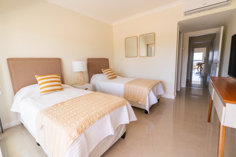 Moderno penthouse en complejo Veramansa 