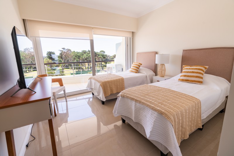 Moderno penthouse en complejo Veramansa 