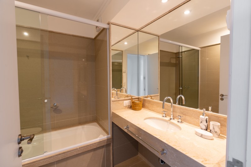 Moderno penthouse en complejo Veramansa 
