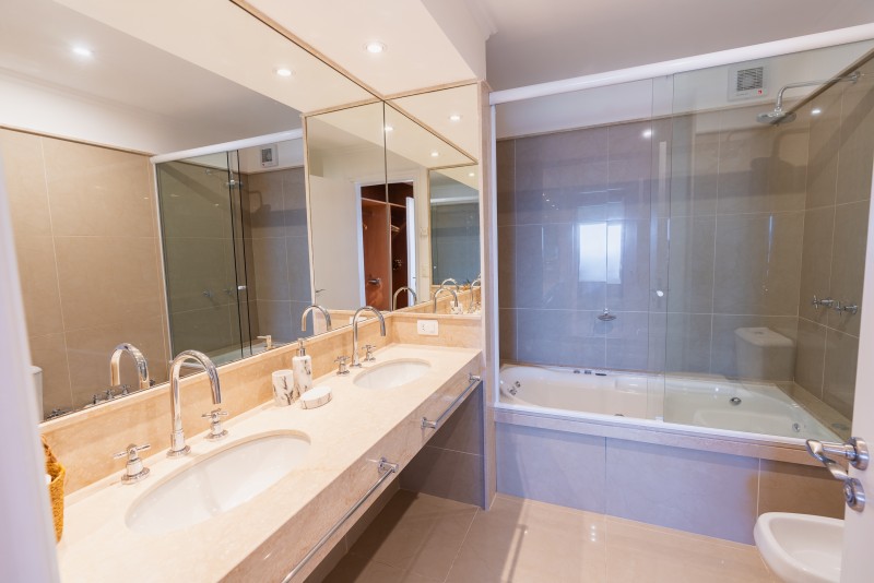 Moderno penthouse en complejo Veramansa 