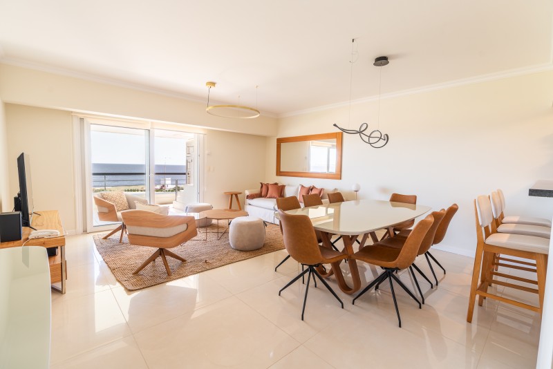 Moderno penthouse en complejo Veramansa 