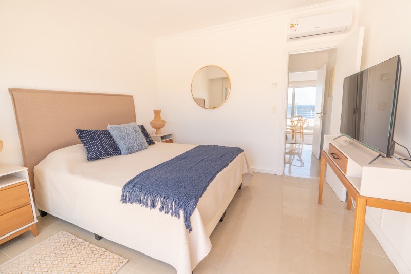 Moderno penthouse en complejo Veramansa 