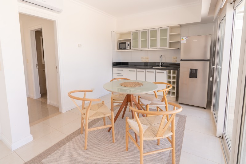 Moderno penthouse en complejo Veramansa 