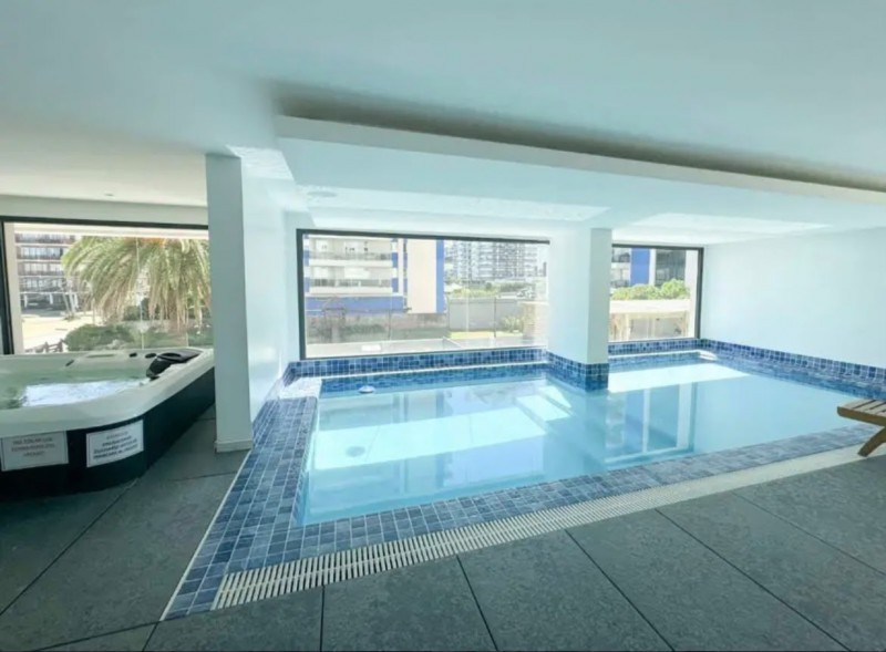 Departamento en venta en playa brava a pasos del mar