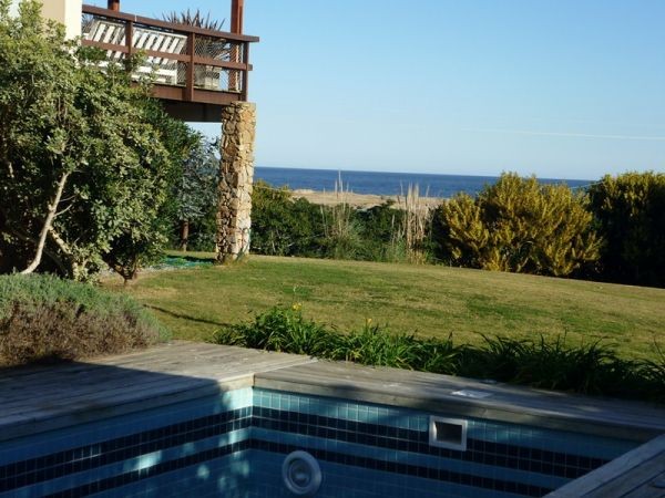 Espectacular frente al mar.